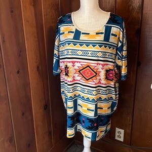Lularoe tunic style shirt “Irma “ size largeNWT